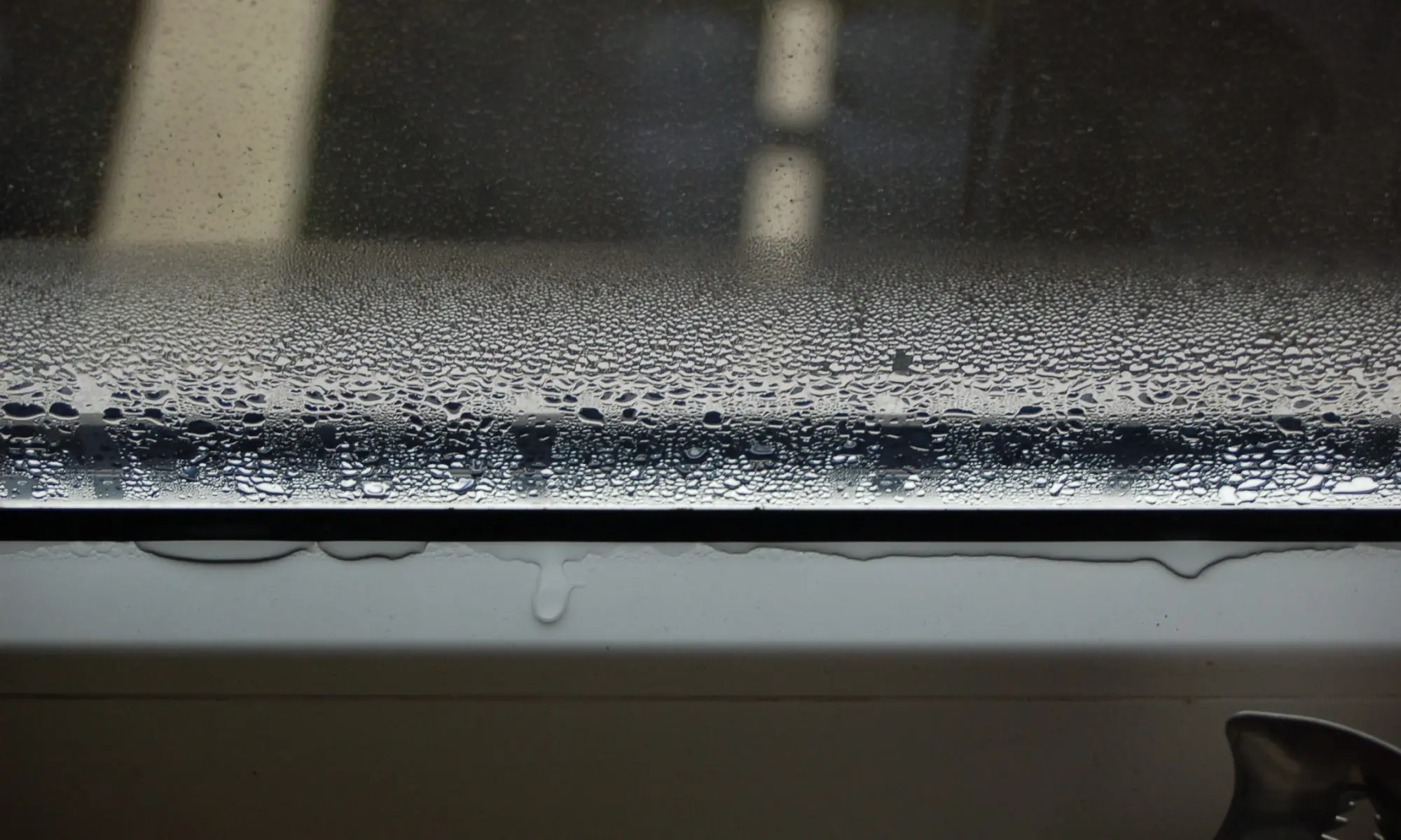 Nässe am Fenster